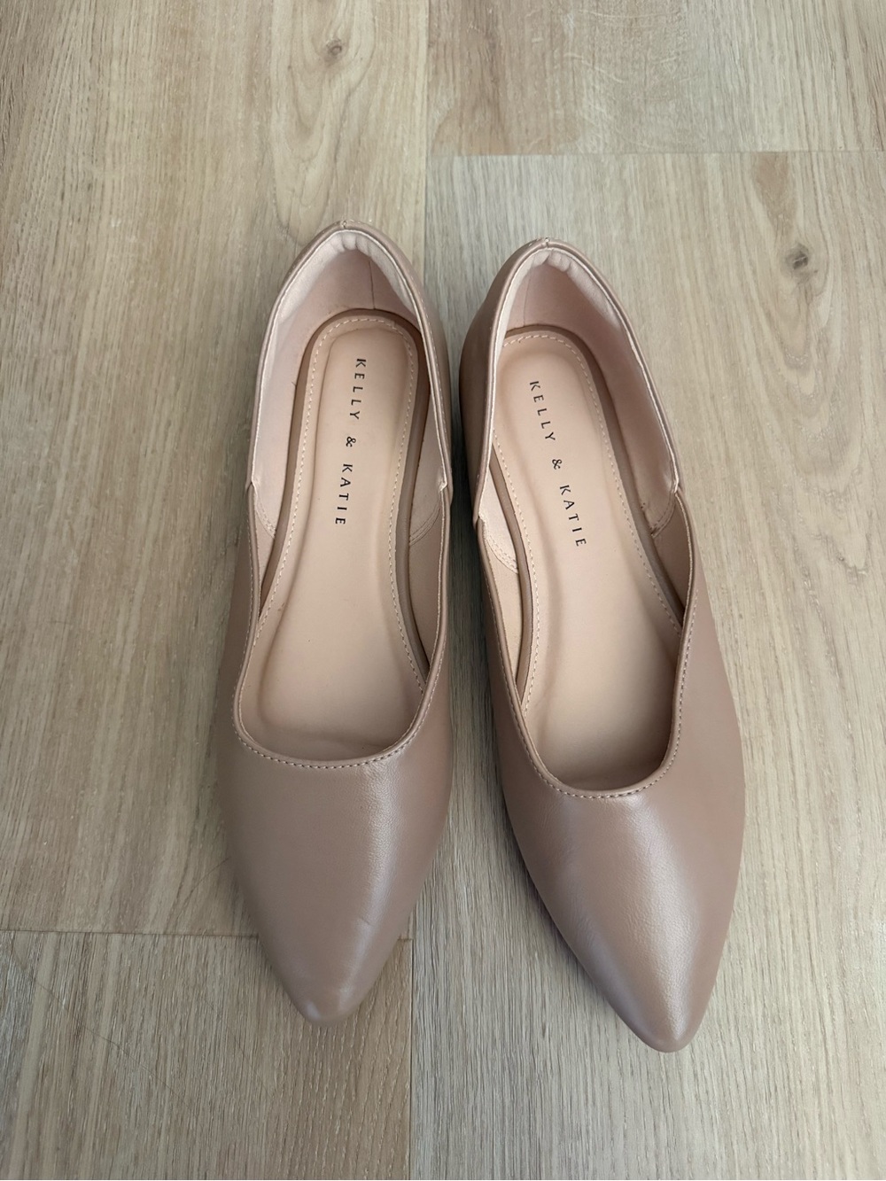 Kelly & Katie nude Pointed-Toe Flats